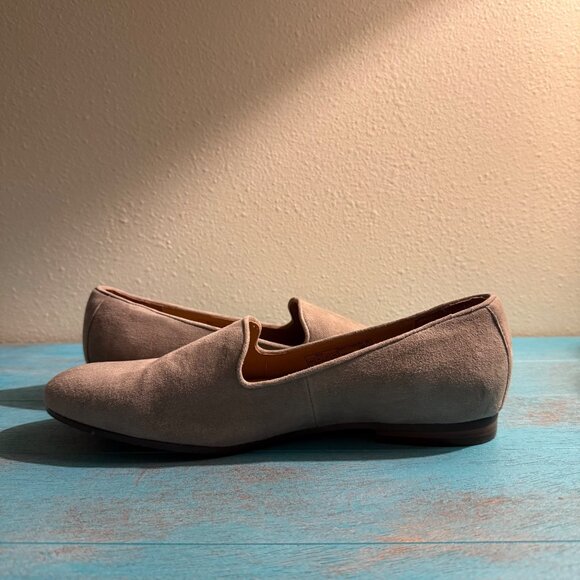 Vionic Willa Suede Slip On Flats in Cream Women's Size 8 - Picture 7 of 9